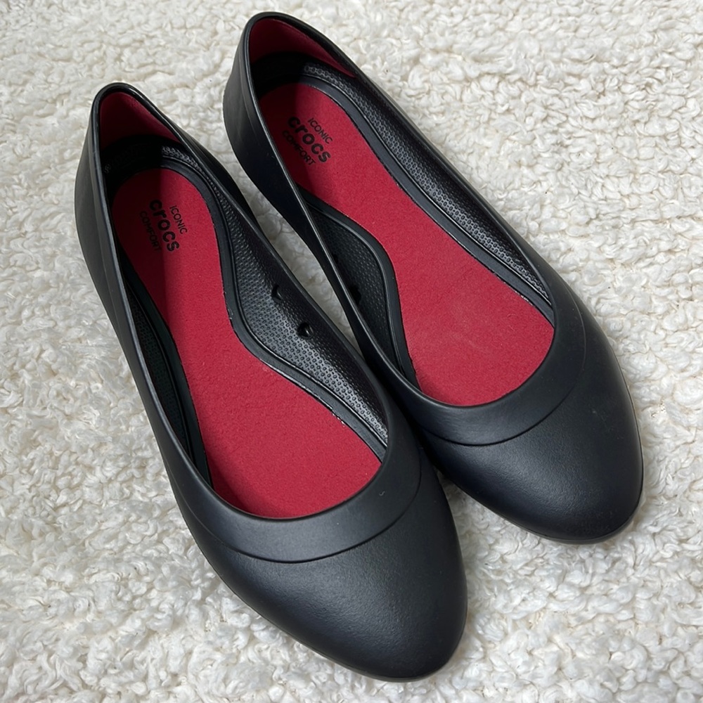 Women’s Black Crocs ionic comfort size 7 ballet flats